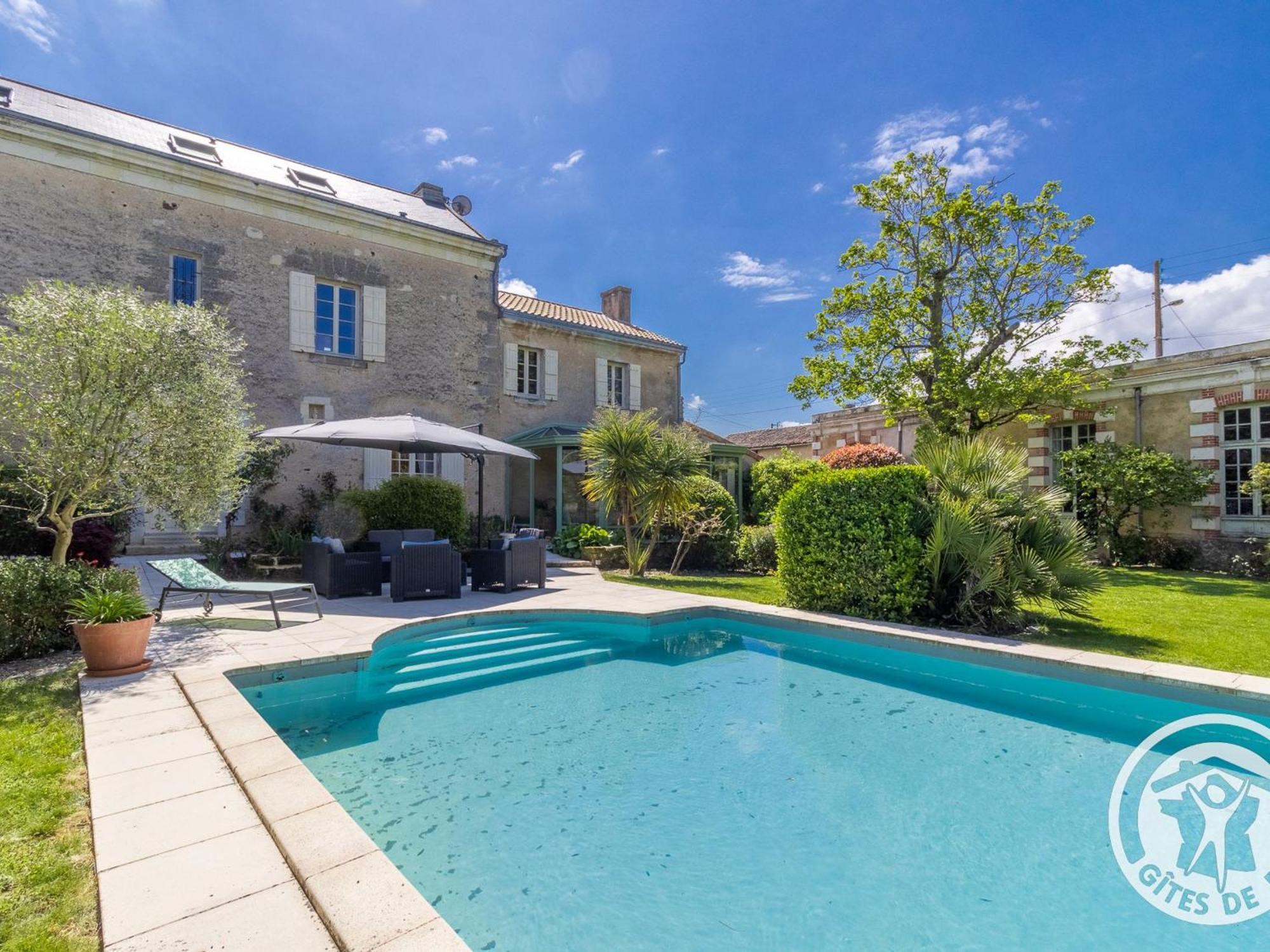 Sejour De Charme Avec Piscine A Saint-Georges-Sur-Layon, Proche De Saumur Et Des Chateaux De La Loire - Fr-1-622-81 Bed & Breakfast Doue-en-Anjou Dış mekan fotoğraf