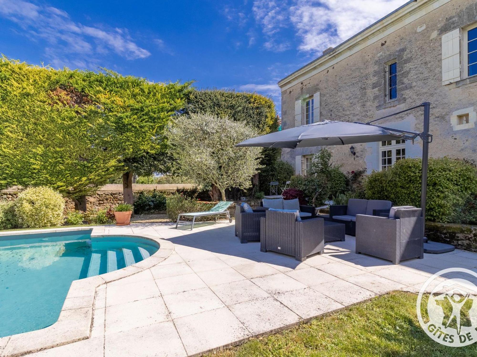 Sejour De Charme Avec Piscine A Saint-Georges-Sur-Layon, Proche De Saumur Et Des Chateaux De La Loire - Fr-1-622-81 Bed & Breakfast Doue-en-Anjou Dış mekan fotoğraf